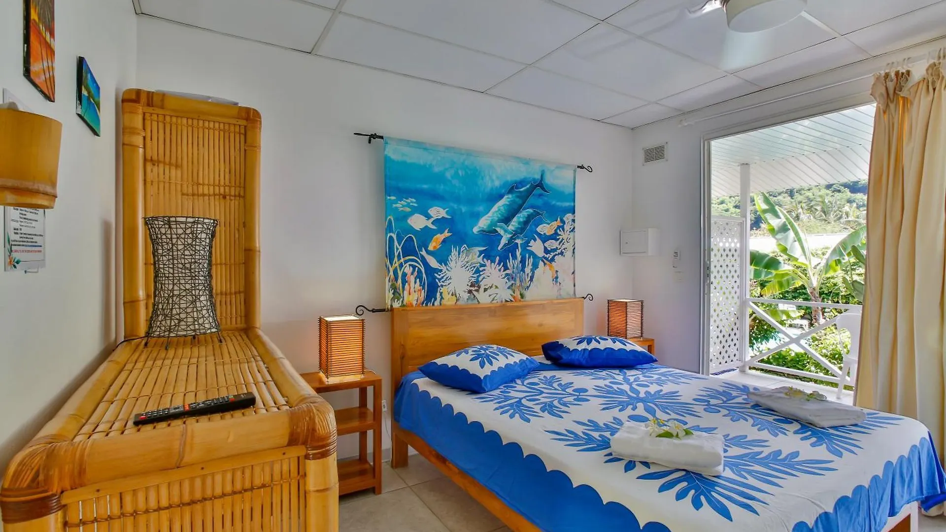 Pension De La Plage Punaauia  Holiday home