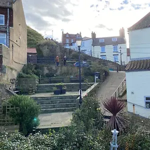 Sandside Retreat Holiday home Whitby